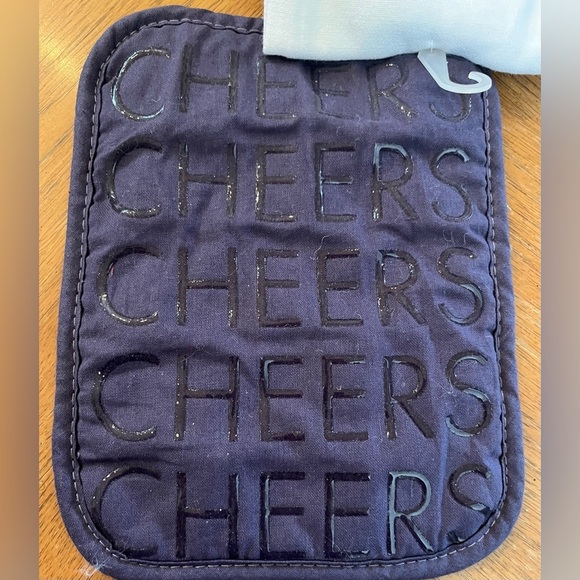 2 nwt dish towel & potholders set 4 items total wine & measure life theme - Picture 3 of 7